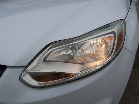 Used 2013 Ford Focus SE FWD image 35