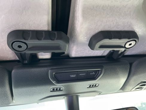 Used 2023 Jeep Gladiator Mojave w/ Cold Weather Group image 28