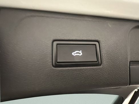Used 2019 Volkswagen Atlas SEL Premium AWD/4WD image 23