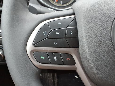Used 2022 Jeep Cherokee Latitude Lux AWD/4WD image 17
