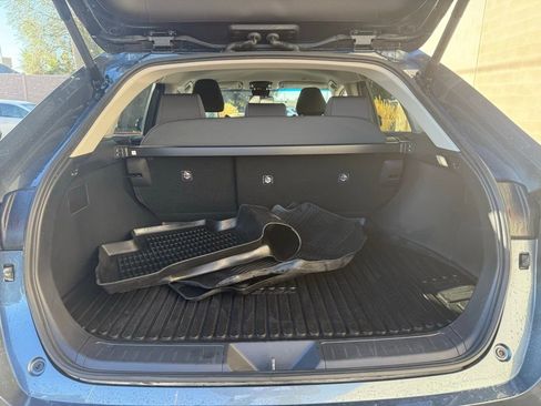 Used 2024 Toyota Venza LE image 24