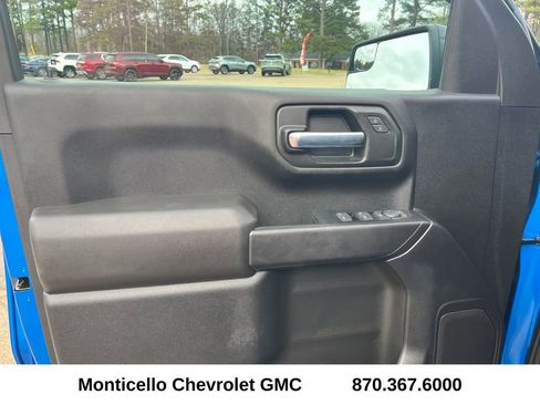 Used 2022 Chevrolet Silverado 1500 Custom image 10