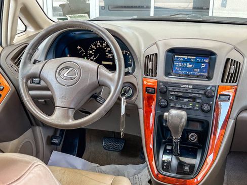 Used 2003 Lexus RX 300 2WD image 12