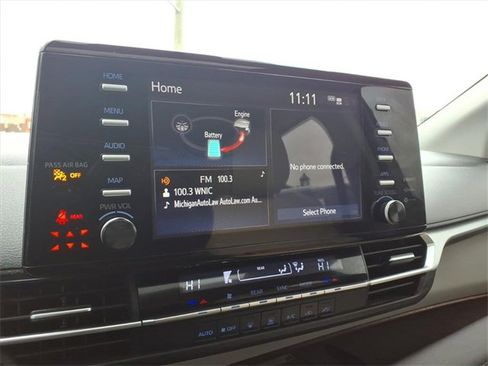 Certified 2021 Toyota Sienna LE image 21