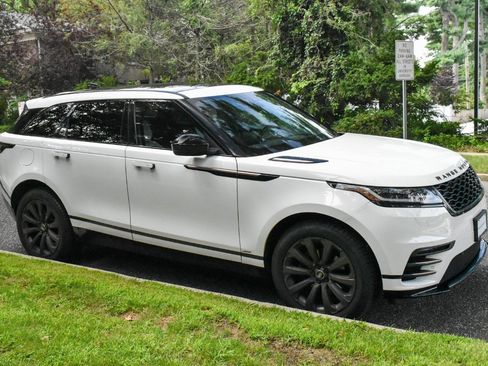 Used 2020 Land Rover Range Rover Velar R-Dynamic S AWD/4WD image 10