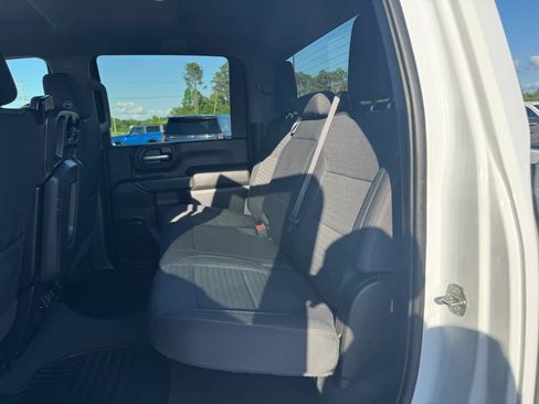 Used 2023 Chevrolet Silverado 2500 LT w/ Convenience Package AWD/4WD image 5