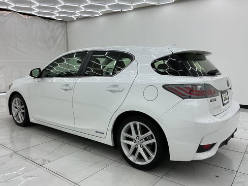 Used 2015 Lexus CT 200h FWD image 12
