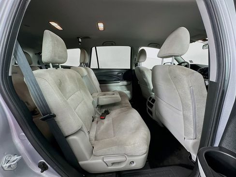 Certified 2021 Honda Pilot EX image 28