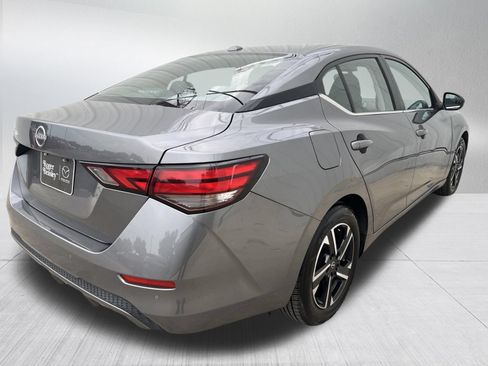 Used 2025 Nissan Sentra SV w/ All-Weather Package FWD image 9