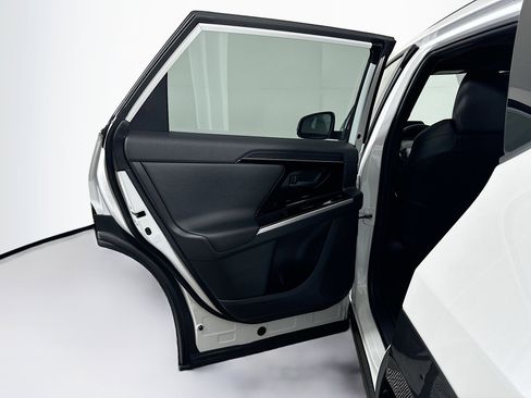 Used 2024 Toyota bZ4X FWD image 27