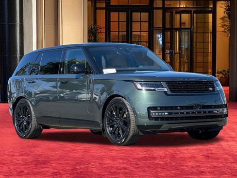 New 2026 Land Rover Range Rover Long Wheelbase SE image 8