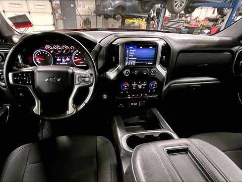 Used 2021 Chevrolet Silverado 1500 RST image 14