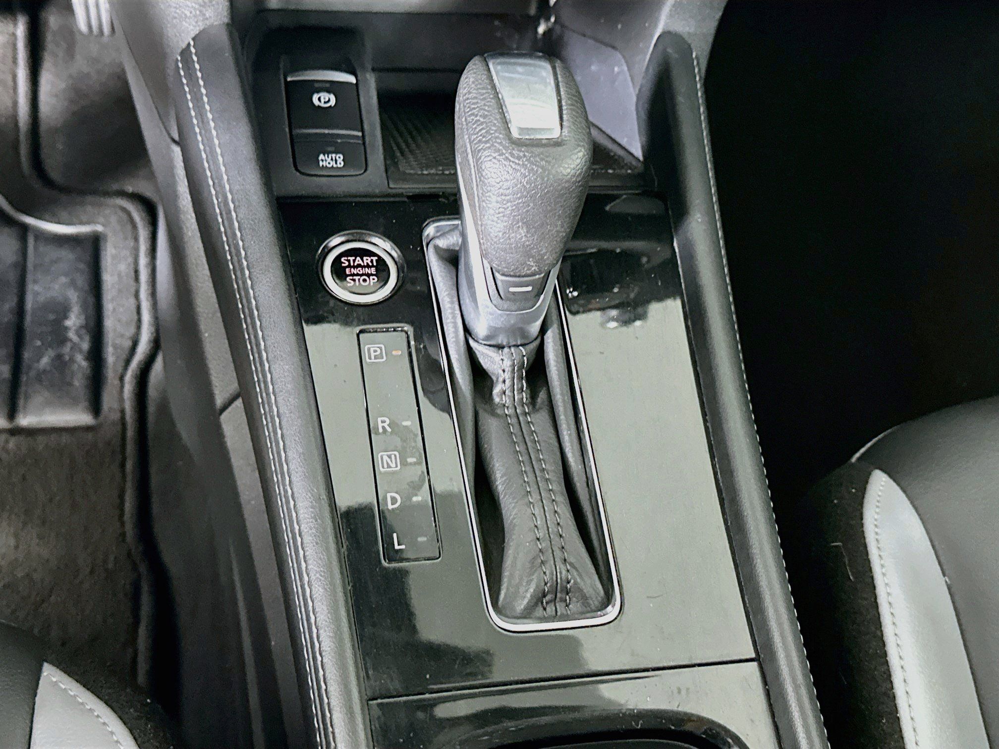 Used 2024 Nissan Kicks SR w/ SR Premium Package FWD image 24
