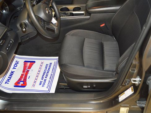 Used 2022 Nissan Altima 2.5 SV image 15