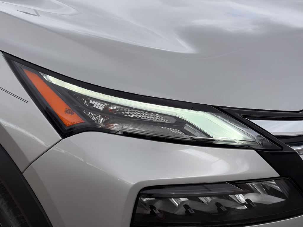 Certified 2025 Nissan Rogue SV w/ SV Premium Package AWD/4WD image 31