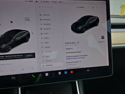 Used 2018 Tesla Model 3 Long Range image 10