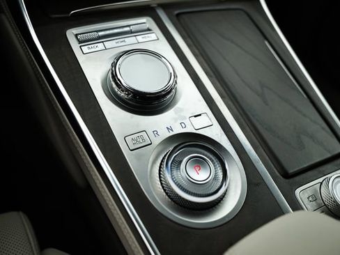 Used 2023 Genesis GV80 2.5T w/ Prestige Package image 40