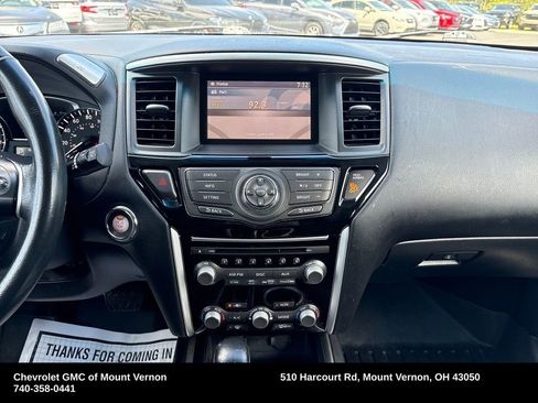 Used 2015 Nissan Pathfinder SV w/ Trailer Tow Package AWD/4WD image 21