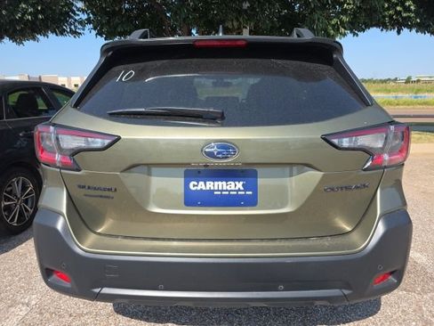 Used 2025 Subaru Outback Onyx Edition AWD/4WD image 4