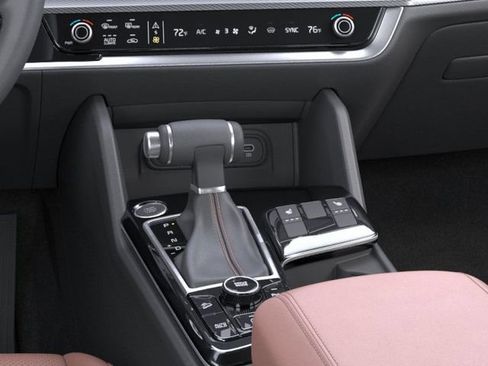 New 2025 Kia Sportage SX image 23
