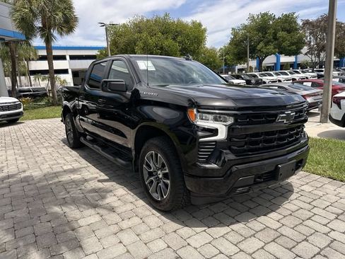 Used 2023 Chevrolet Silverado 1500 RST AWD/4WD image 17
