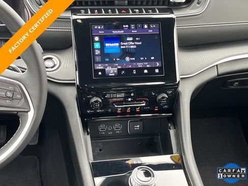 Certified 2024 Jeep Grand Cherokee Altitude image 17