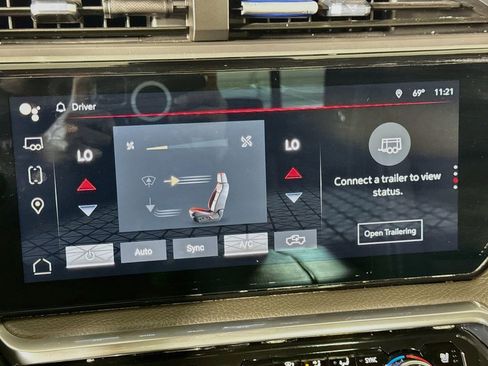 Used 2023 GMC Sierra 1500 Denali w/ Technology Package AWD/4WD image 44