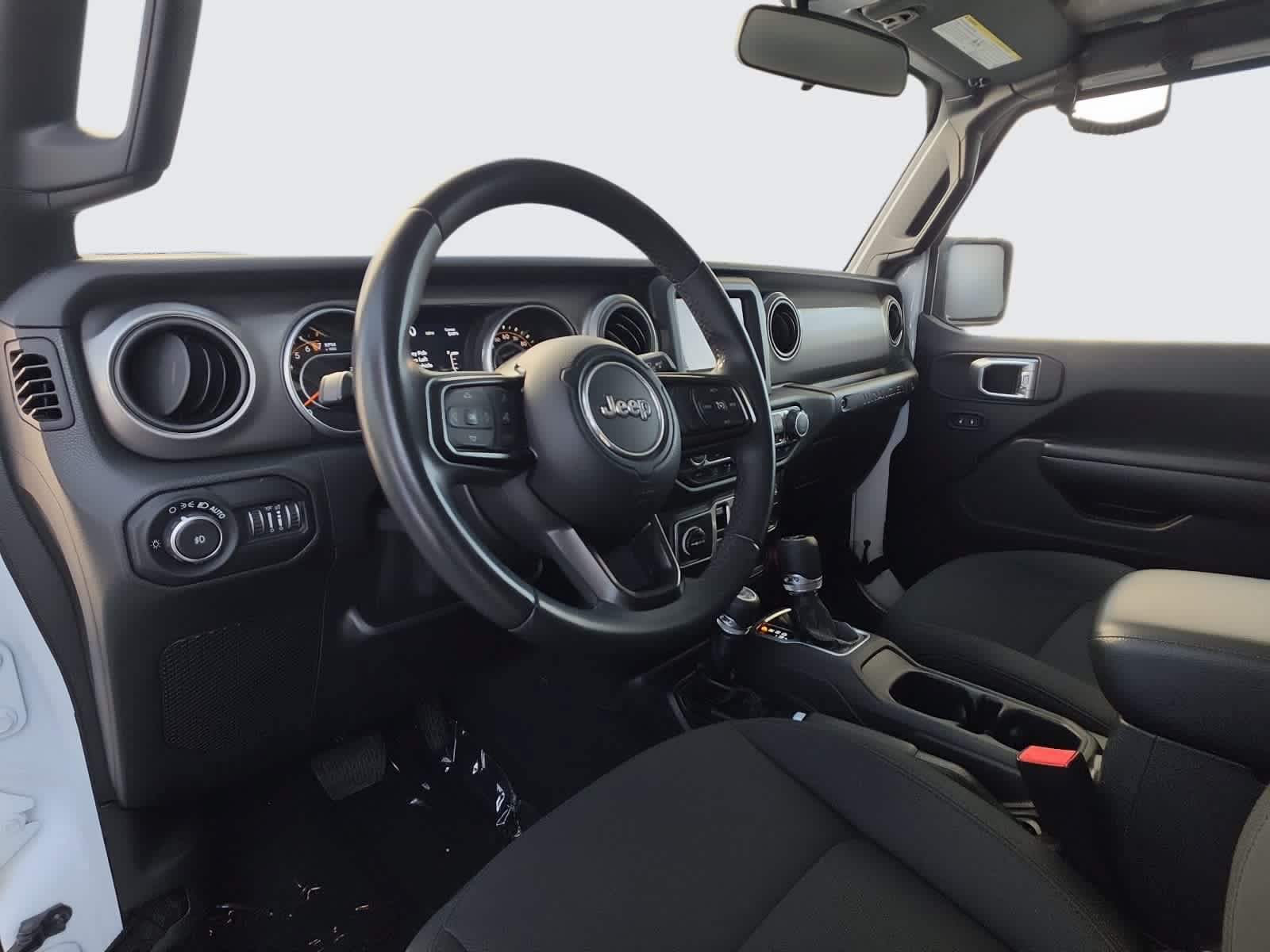 Used 2018 Jeep Wrangler Unlimited Sport S AWD/4WD image 28