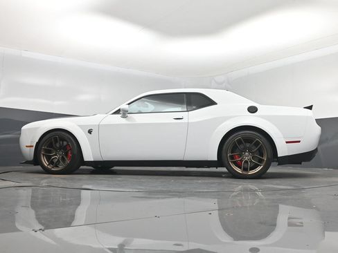 Used 2023 Dodge Challenger SRT Hellcat RWD image 15