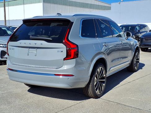 New 2026 Volvo XC90 B5 Plus image 7