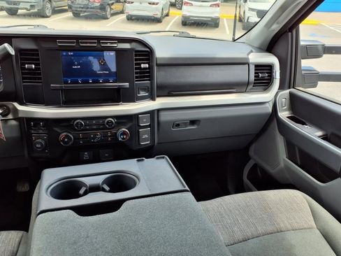 Used 2024 Ford F250 XLT image 16