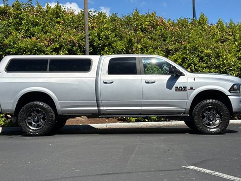 Used 2016 RAM 2500 Laramie w/ Sport Appearance Group AWD/4WD image 3