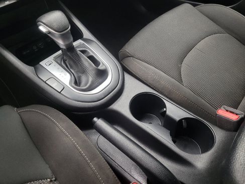 Used 2020 Kia Forte LXS FWD image 26