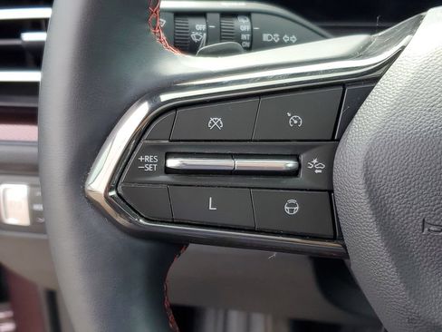 Used 2024 Chevrolet Traverse RS AWD/4WD image 13