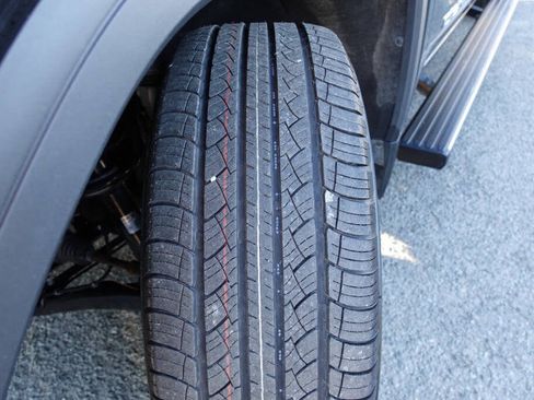 Used 2023 GMC Sierra 1500 Denali w/ Denali Reserve Package AWD/4WD image 63