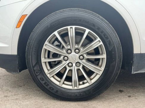 Used 2017 Cadillac XT5 Luxury w/ Driver Awareness Package AWD/4WD image 26
