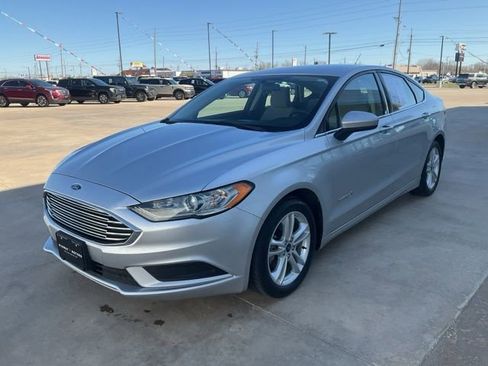 Used 2018 Ford Fusion S image 36