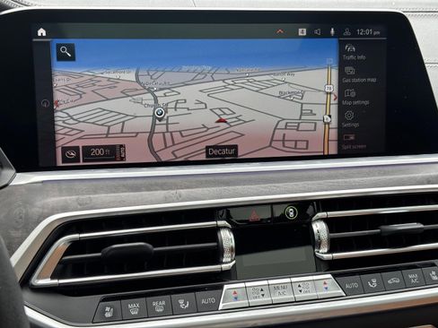 Used 2022 BMW X5 xDrive40i w/ Executive Package image 12