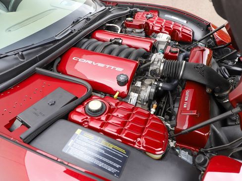 Used 2003 Chevrolet Corvette Coupe w/ Preferred Equipment Group RWD image 42