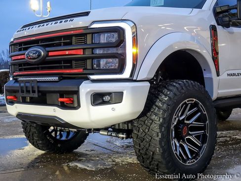 New 2026 Ford F250 Lariat w/ Black Appearance Package AWD/4WD image 4
