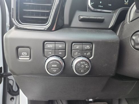 New 2026 GMC Sierra 1500 AT4 w/ AT4 Premium Package AWD/4WD image 12