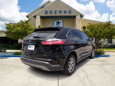 Used 2024 Ford Edge SEL AWD/4WD image 5