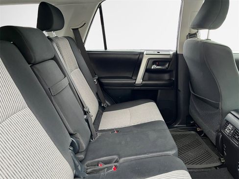 Used 2015 Toyota 4Runner SR5 image 26