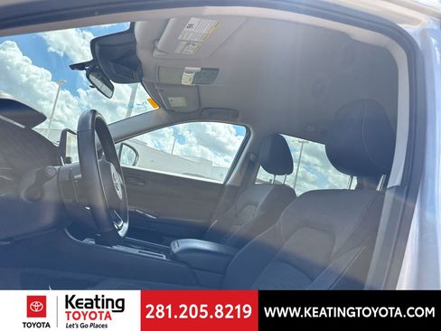 Used 2025 Nissan Pathfinder SV image 14