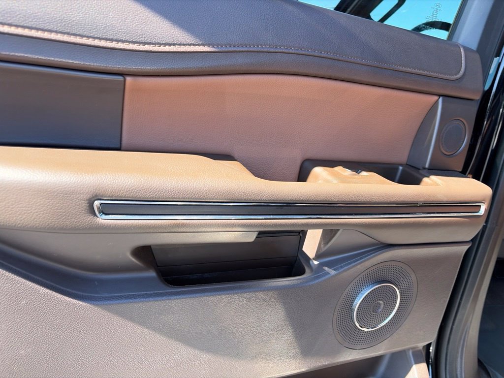 Used 2022 Ford Expedition King Ranch AWD/4WD image 33