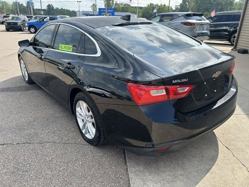 Used 2016 Chevrolet Malibu LT FWD image 7