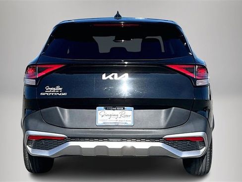 Used 2024 Kia Sportage LX image 6