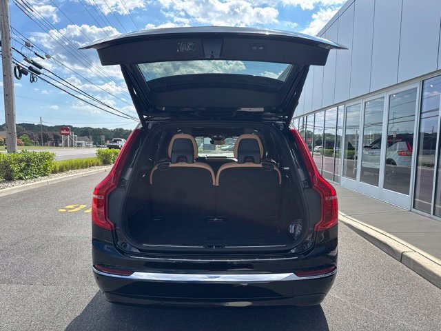 Certified 2023 Volvo XC90 B6 Ultimate w/ Protection Package Premier AWD/4WD image 11