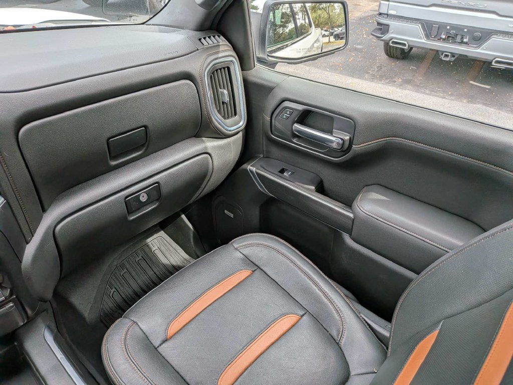 Used 2019 GMC Sierra 1500 AT4 w/ AT4 Premium Package AWD/4WD image 16