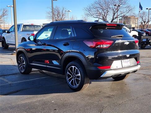 Used 2024 Chevrolet TrailBlazer LT w/ Convenience Package image 6